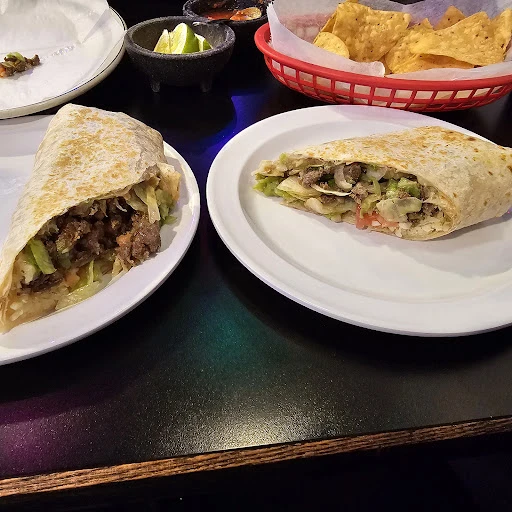 Los Compadres De Waukegan Inc photo 7